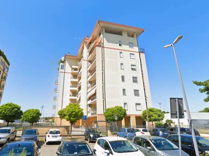 Appartamento trilocale in vendita in Via Agnelli, Infrangibile, Piacenza