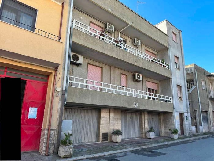Appartamento trilocale in vendita in via Leonardo da Vinci, Avetrana