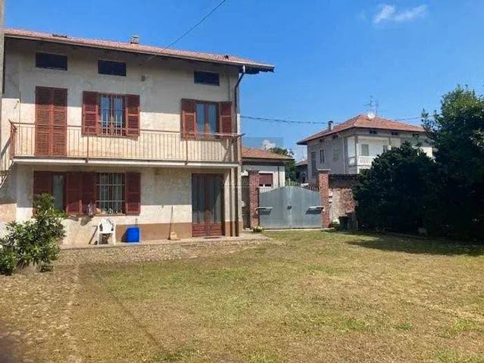 Casa in vendita in via Galliano, Gaglianico