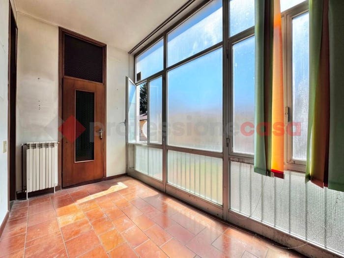 Appartamento bilocale in vendita in Via Roma, Centro, Arona