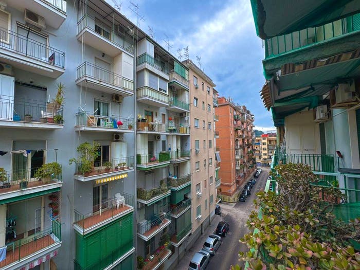 Appartamento trilocale in vendita in Via Divisione Siena, Fuorigrotta, Napoli
