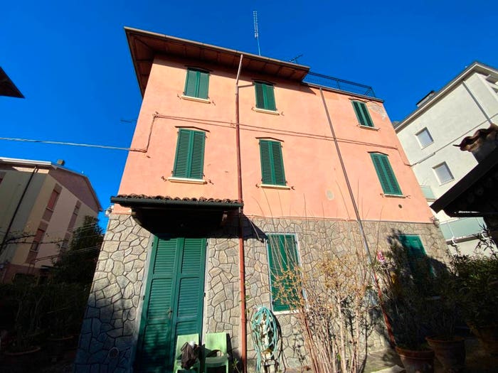 Casa con 6 locali in vendita in Viale Buon Pastore, Buon Pastore Parco Amendola, Modena