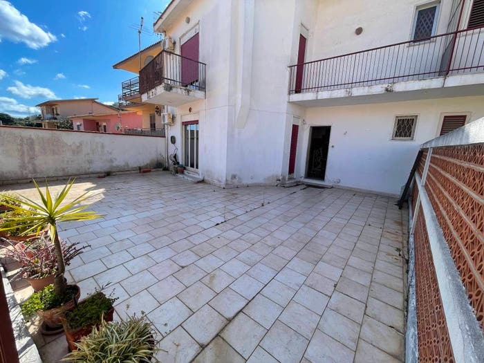 Casa con 5 locali in vendita in Via Salvatore Navarra, Faro Superiore Sperone, Messina