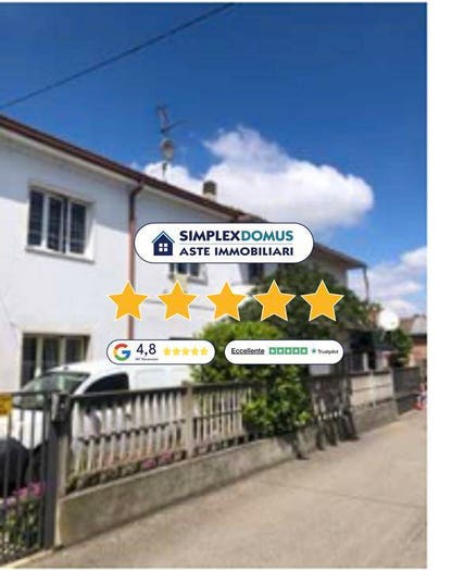 Casa con 6 locali in vendita in Via fraz Ghiaie Via G Garibaldi, Ghiaie, Corana