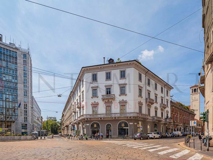 Appartamento con 5 locali in vendita in Via Filippo Turati, Turati, Milano