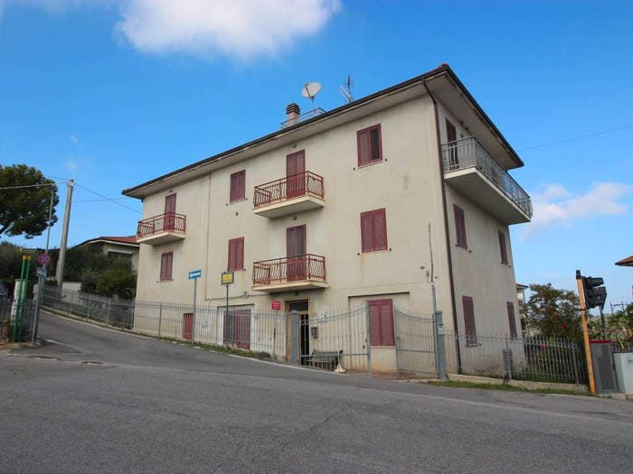 Casa con 6 locali in vendita in Via Indipendenza, Centro, Monteprandone