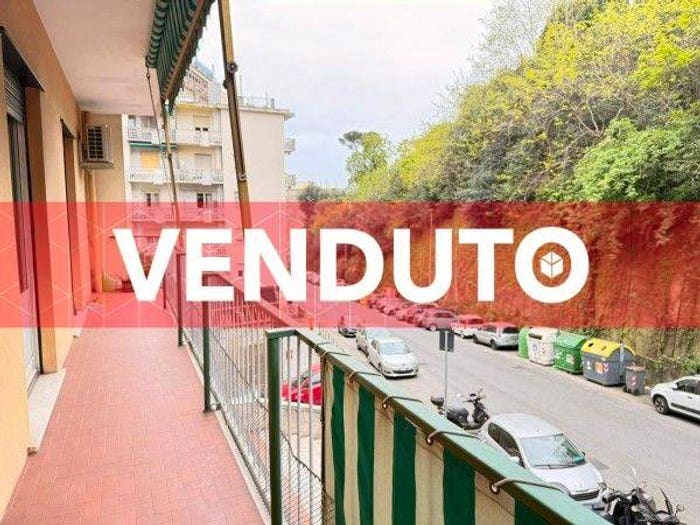 Appartamento quadrilocale in vendita in Via Luigi Rizzo, Pegli, Genova