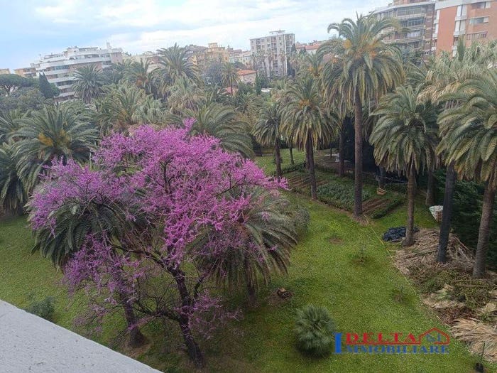 Appartamento con 6 locali in vendita in Calzabigi, Livorno
