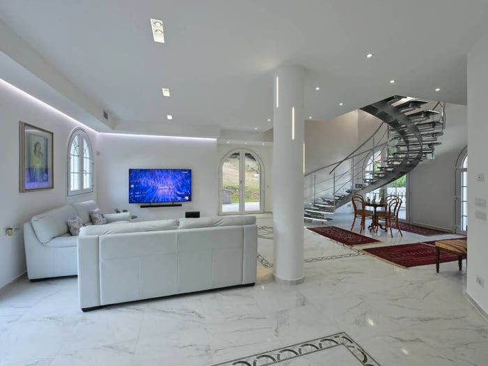 Casa con 6 locali in vendita in Via Cuneo, Dagnente, Arona