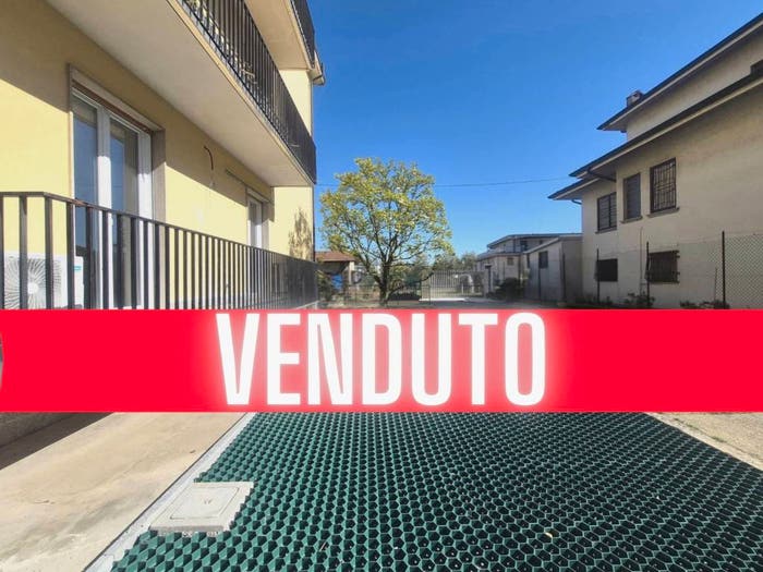 Appartamento bilocale in vendita in Via Roma, Centro, Bernareggio