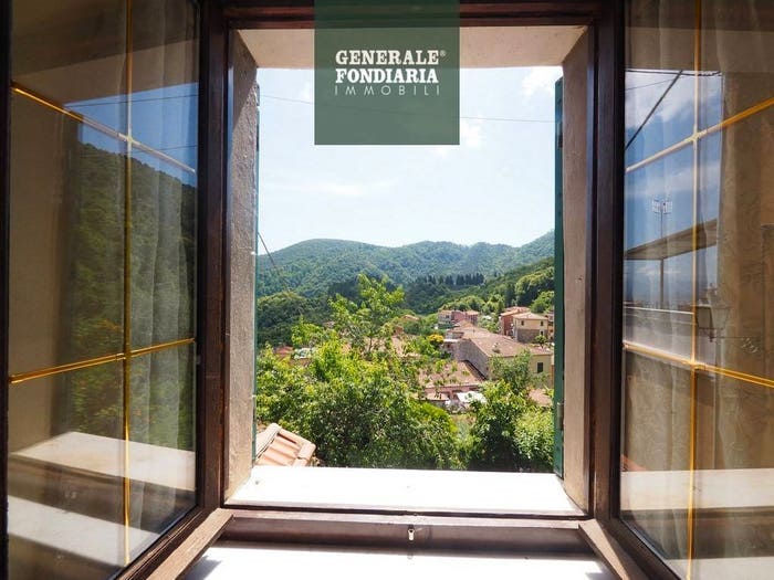 Appartamento trilocale in vendita in Via delle Polle, Biassa, La Spezia