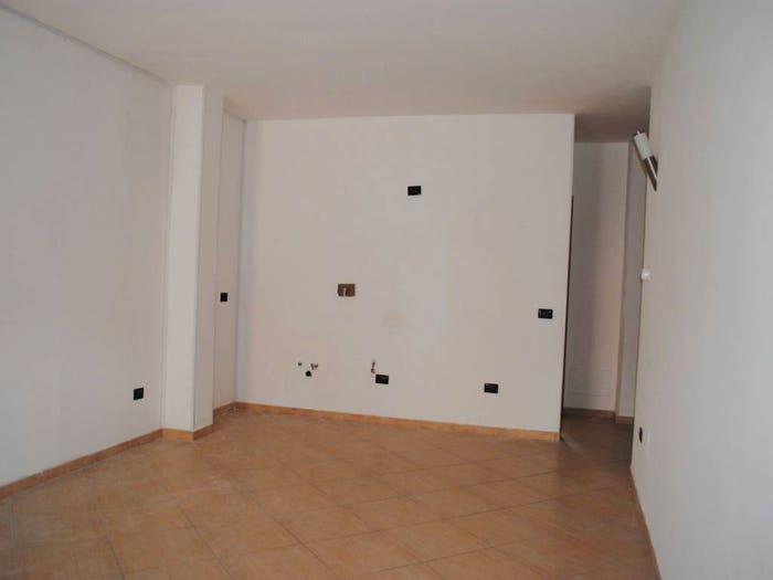 Appartamento trilocale in vendita in Viale Giuseppe Grassi, Poligono Via San Cesario, Lecce