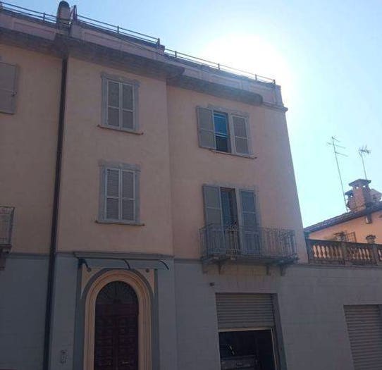 Casa con 6 locali in vendita in Libertà, Centro, Magione