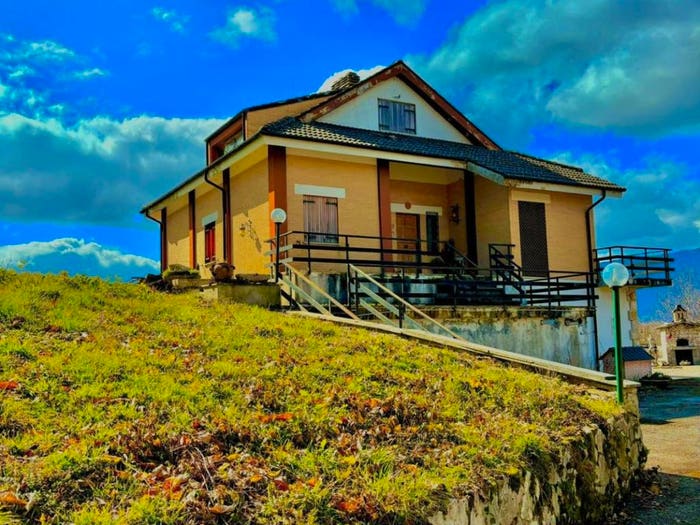 Casa con 6 locali in vendita in Via Oiano, Petrella Salto
