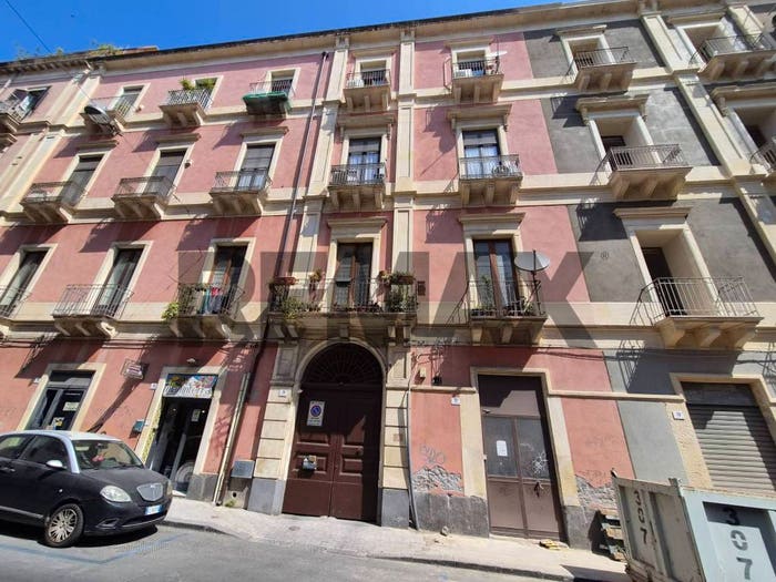 Appartamento quadrilocale in vendita in Via San Vito, Villa Bellini Santa Maria di Gesù, Catania