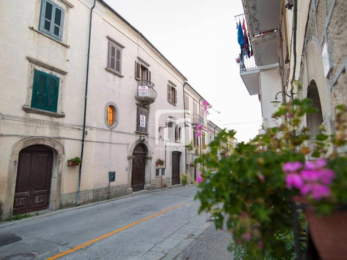 Appartamento trilocale in vendita in Via Camillo Benso di Cavour, Centro, Agnone