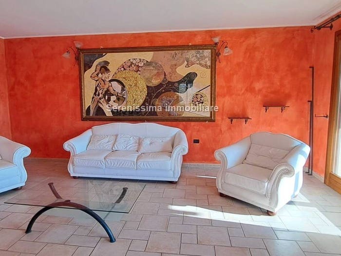 Appartamento con 6 locali in vendita in Via del Lago, Borgo Massano, Montecalvo in Foglia