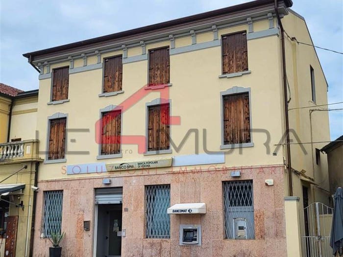Appartamento con 5 locali in vendita in Centro, Villa Bartolomea