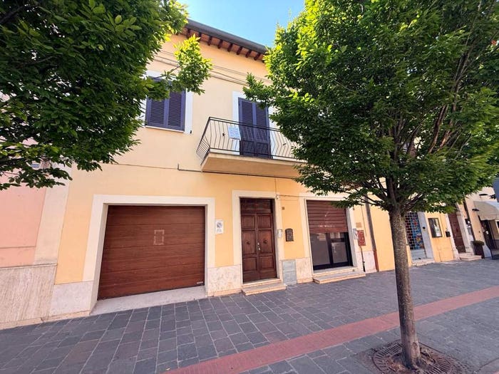 Casa con 6 locali in vendita in Via Patrono d'Italia, Santa Maria degli Angeli, Assisi
