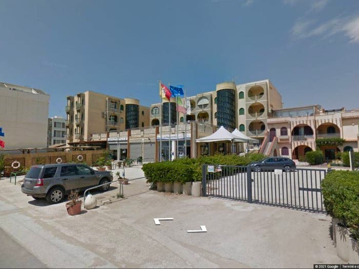Appartamento con 5 locali in vendita in VIALE LIDO, Marzameni, Pachino