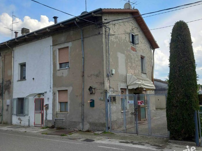 Appartamento quadrilocale in vendita in Via Enrico Berlinguer, Santa Vittoria, Gualtieri