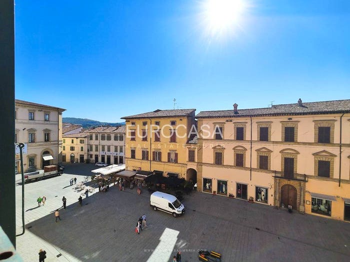 Appartamento con 5 locali in vendita in Piazza Giacomo Matteotti, Centro, Città di Castello