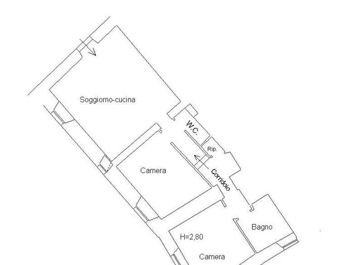 Appartamento quadrilocale in vendita in via pieragostino, Centro, Camerino