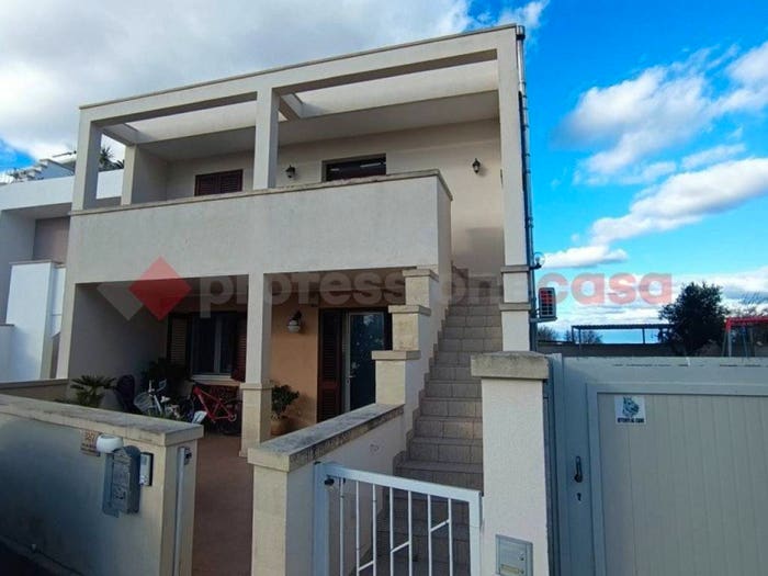 Appartamento trilocale in vendita in Via Venezia, Giurdignano
