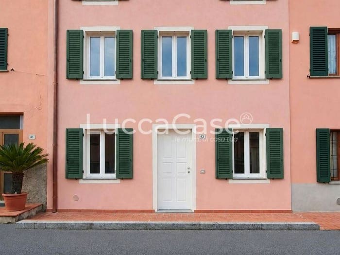 Casa con 5 locali in vendita in Via Sbarra, Centro, Porcari