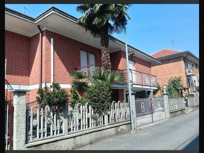 Casa con 6 locali in vendita in Strada Tagliaferro, Tagliaferro Tetti Piatti, Moncalieri