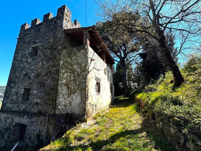 Casa con 6 locali in vendita in Fiesole