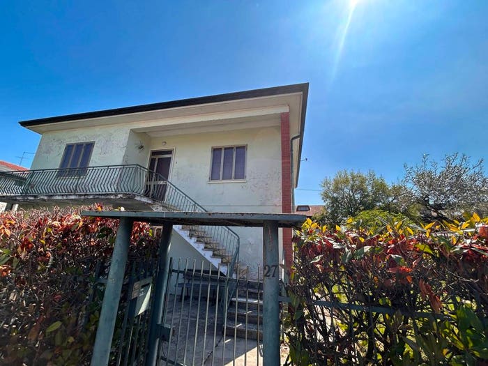 Casa con 6 locali in vendita in Via Summano, Caldogno Rettorgole Cresole, Caldogno