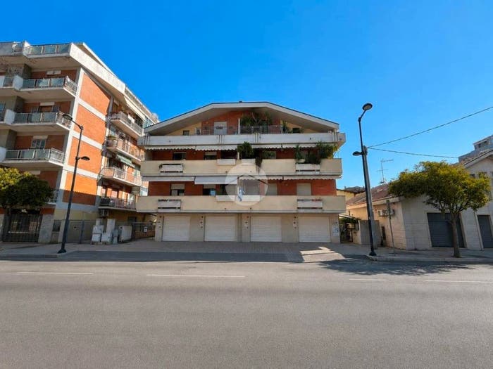 Appartamento trilocale in vendita in Viale D'Avalos, Stadio Lungomare Colombo, Pescara