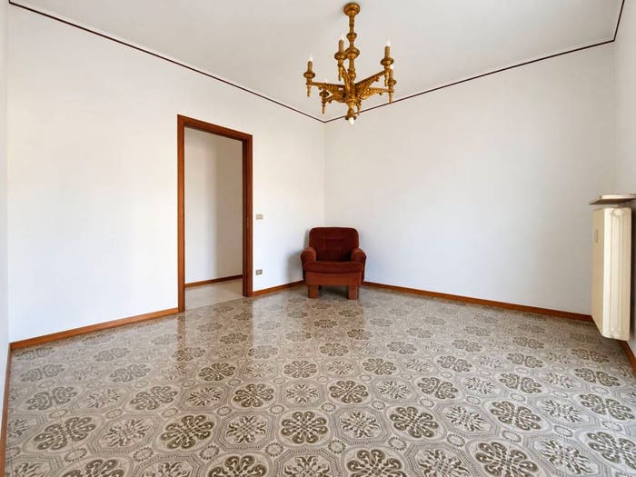 Appartamento trilocale in vendita in Via Montrigone, Centro, Borgosesia