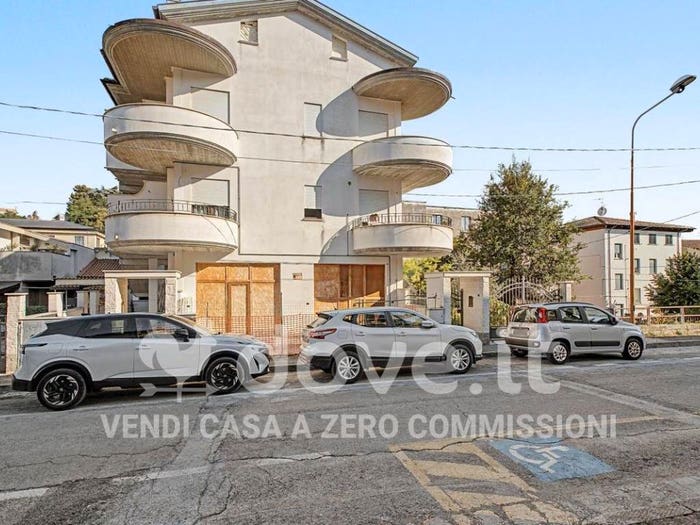 Appartamento quadrilocale in vendita in Via IV Novembre, Centro, Loreto Aprutino