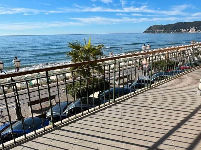 Appartamento con 5 locali in vendita in Via Roma, Via Roma Borgo Barusso, Alassio