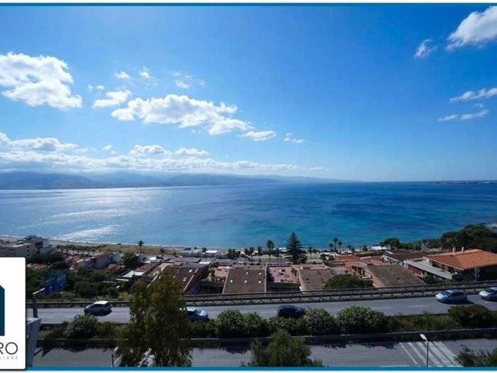 Appartamento con 6 locali in vendita in via panoramica dello stretto, Villaggio Pace, Messina
