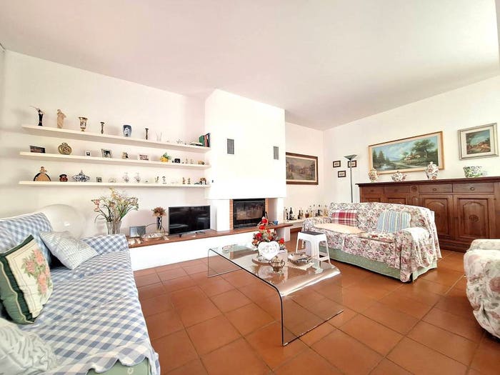 Casa con 5 locali in vendita in Via Gino Bertani, Casale, Felino