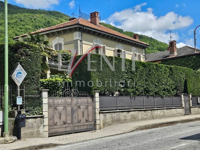 Casa con 6 locali in vendita in Pinasca Dubbione, Pinasca