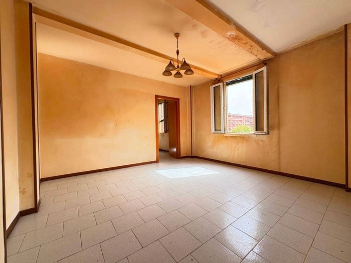 Appartamento trilocale in vendita in Via Ferrarese, Bolognina, Bologna