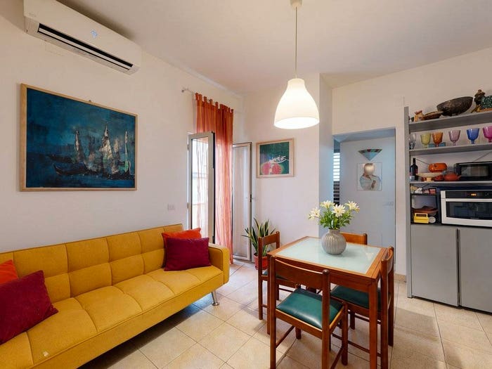 Appartamento bilocale in vendita in Via Cardinale Paolo Burali di Arezzo, Tribunali, Napoli