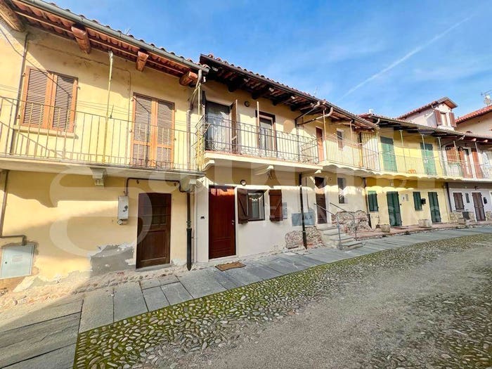 Casa quadrilocale in vendita in Via Regina Margherita, Pollenzo, Bra