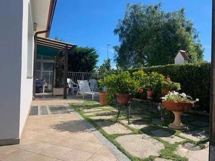 Casa con 6 locali in vendita in Via Olimpia, Borghetto Santo Spirito