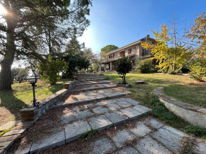 Casa con 6 locali in vendita in Via Acquasanta, Tabano Montecappone, Jesi