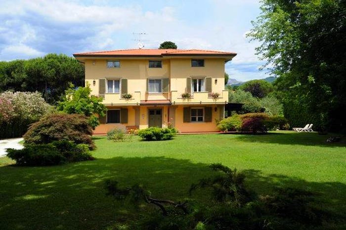 Casa con 5 locali in vendita in Via Giuseppe Verdi, Ronchi Poveromo, Massa