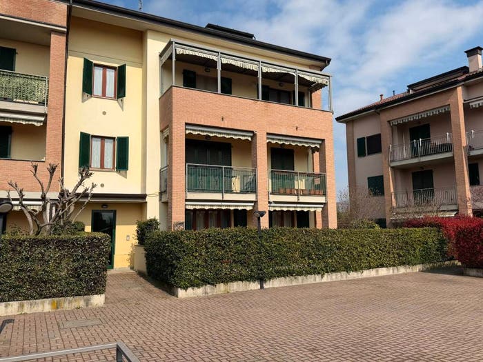 Appartamento trilocale in vendita in Via della Cooperazione, Mezzago