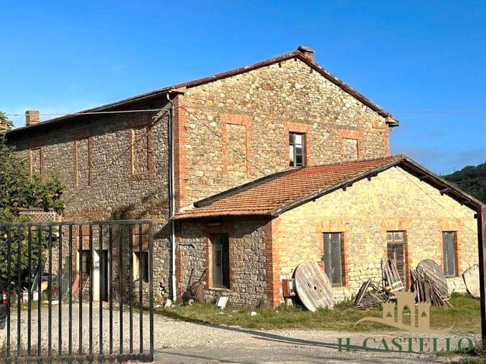 Casa con 6 locali in vendita in Via del Girasole, Sant'arcangelo, Magione