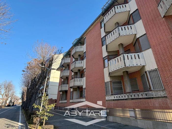 Appartamento trilocale in vendita in Corso Cesare Battisti, Centro, Carignano