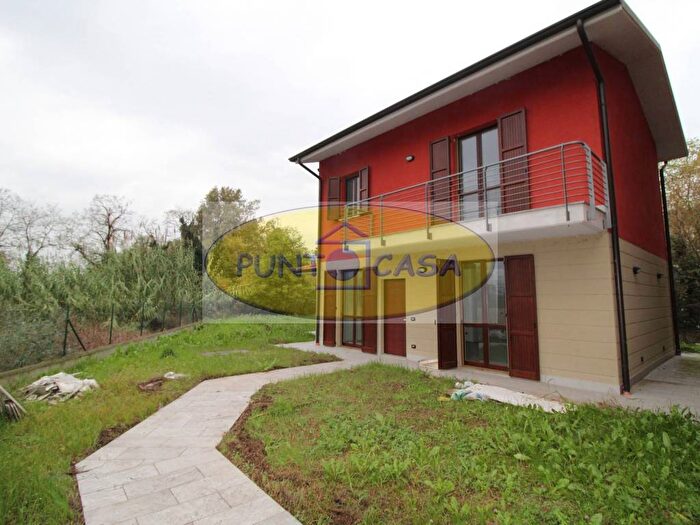 Casa con 5 locali in vendita in Via dell'Olmo, San Bernardo Olmo, Lodi