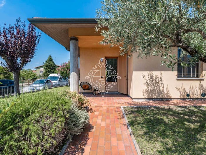 Casa con 6 locali in vendita in Via Bruno Garavini, Santo Stefano Gambellara, Ravenna